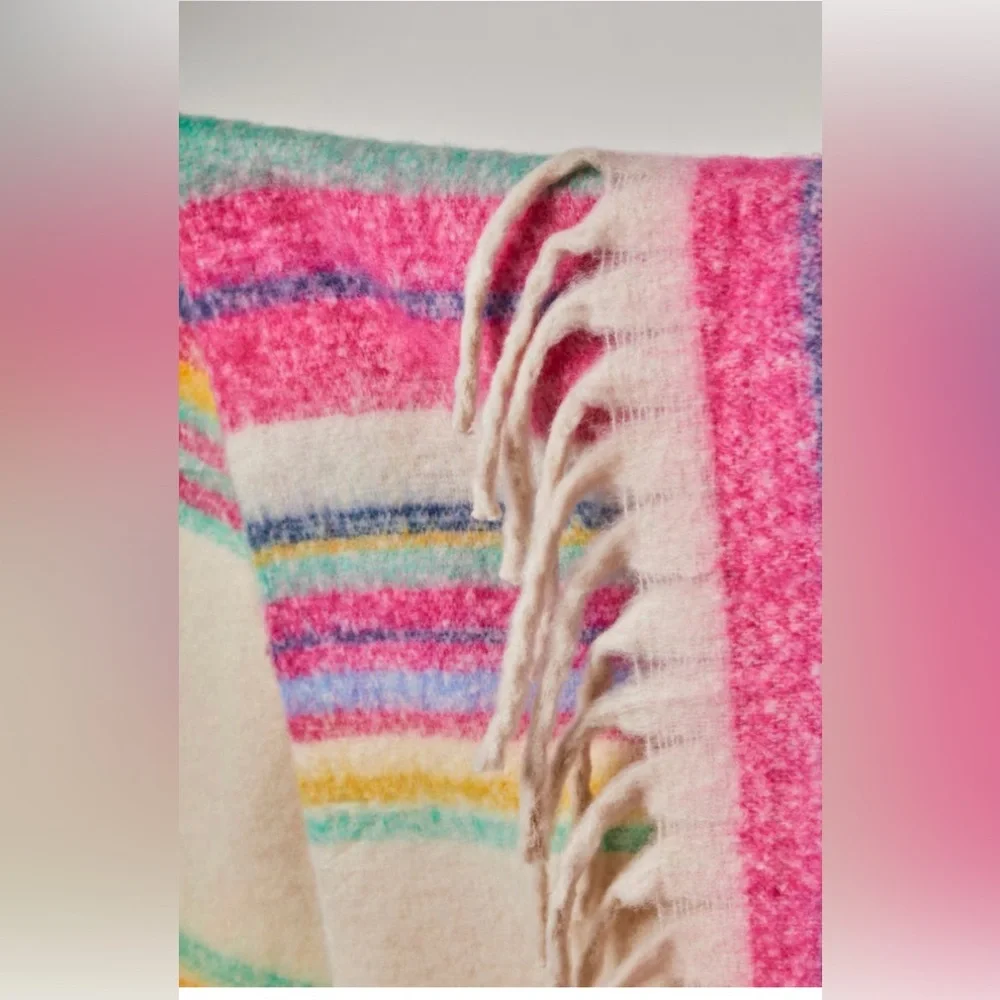 NWOT Free People Skye Stripe Blanket
